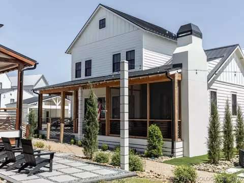67 Lower Green Way B, Carlton Landing, OK 74432