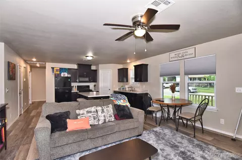 4510 E Young St, Tulsa, OK 74115 photo 5