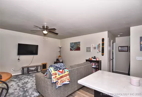4510 E Young St, Tulsa, OK 74115 photo 7