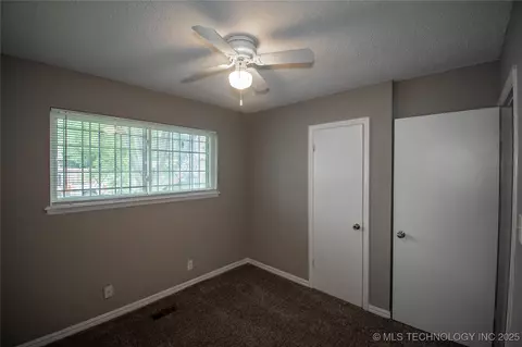 11612 E 28th St, Tulsa, OK 74129 photo 11