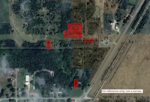 26 S 48th St W, Summit, OK 74401