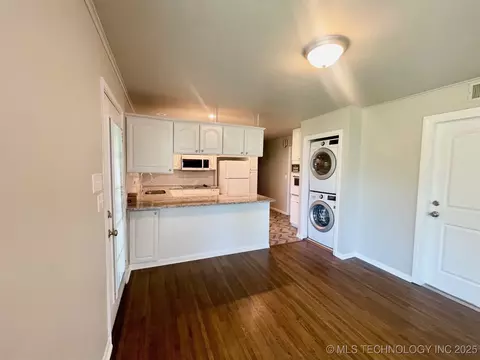 7531 E 28th St, Tulsa, OK 74129 photo 6