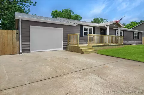 245 E 148th St S, Glenpool, OK 74033 photo 2