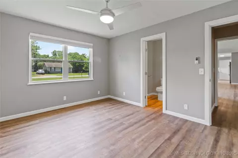 245 E 148th St S, Glenpool, OK 74033 photo 13