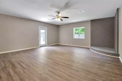245 E 148th St S, Glenpool, OK 74033 photo 17