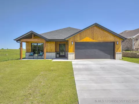 5908 Coldspring Ln, Bartlesville, OK 74006