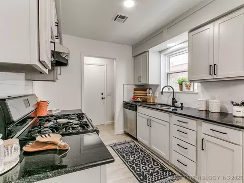 316 E Austin St, Broken Arrow, OK 74011 photo 33