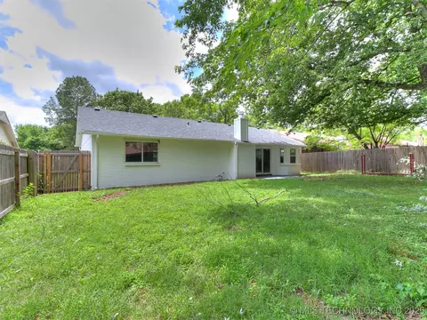 316 E Austin St, Broken Arrow, OK 74011 photo 4