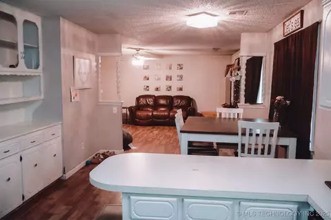 101 Honeysuckle Ln, Pryor, OK 74361 photo 9