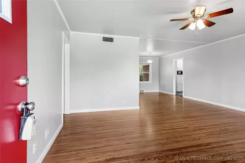 7820 E 4th St, Tulsa, OK 74112 photo 3