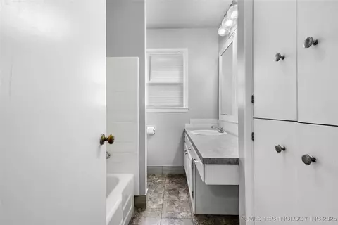 7820 E 4th St, Tulsa, OK 74112 photo 18