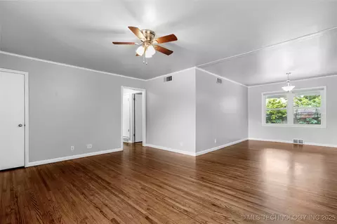 7820 E 4th St, Tulsa, OK 74112 photo 6
