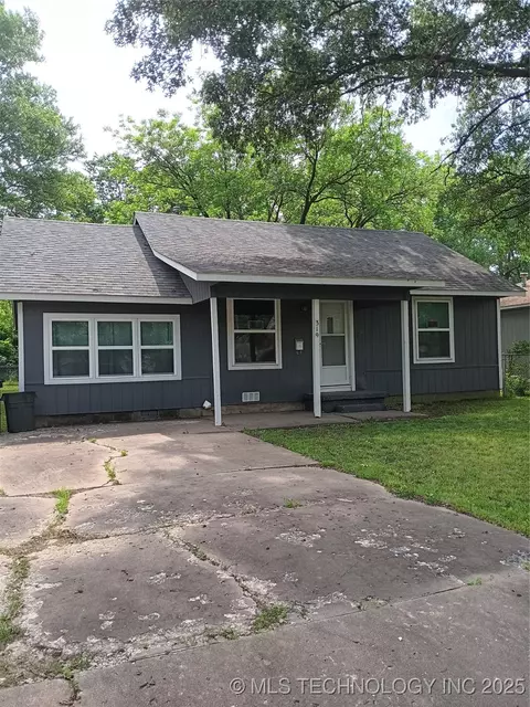 319 N Coo-y-yah St N, Pryor, OK 74361