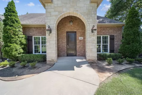 27920 160th St, Coweta, OK 74429