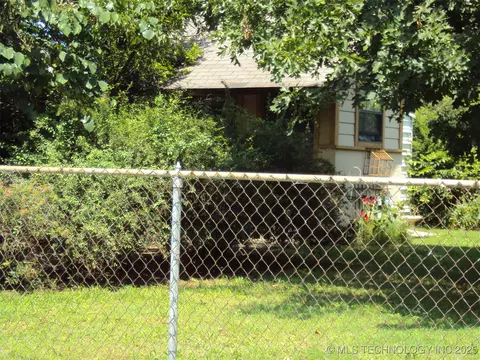 3903 E 34th St, Tulsa, OK 74135 photo 4