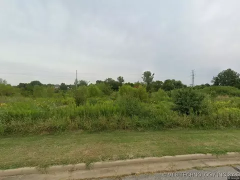 3620 E Irvington Pl, Broken Arrow, OK 74014