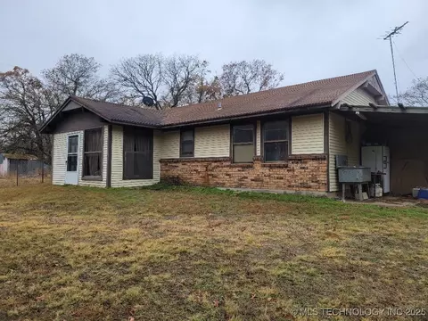 409612 E 1115 Rd, Eufaula, OK 74432