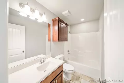222 E 498 Cir, Pryor, OK 74361 photo 30