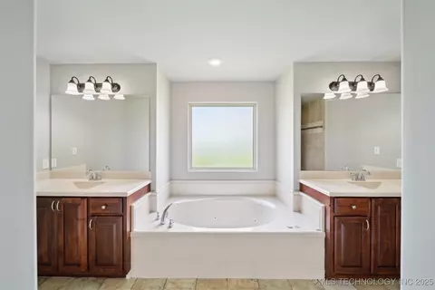 222 E 498 Cir, Pryor, OK 74361 photo 25