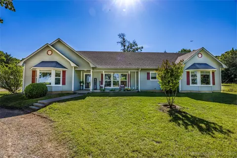 3127 Pleasant Hill Rd, Caddo, OK 74729