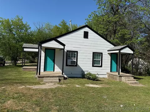 2705 E Ute St, Tulsa, OK 74110 photo 1