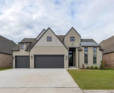 5816 E 127th St S, Bixby, OK 74008