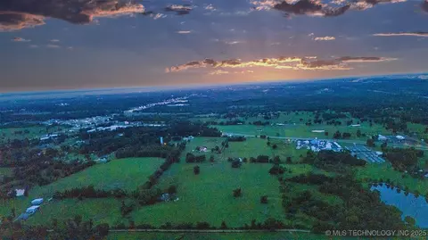 01 Cornerstone Ln, Idabel, OK 74745