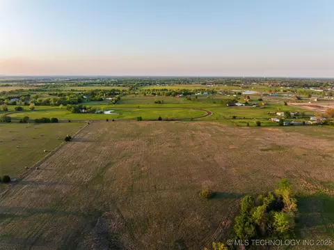1 N Memorial Dr, Owasso, OK 74055