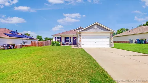 15081 S 276th East Ave, Coweta, OK 74429