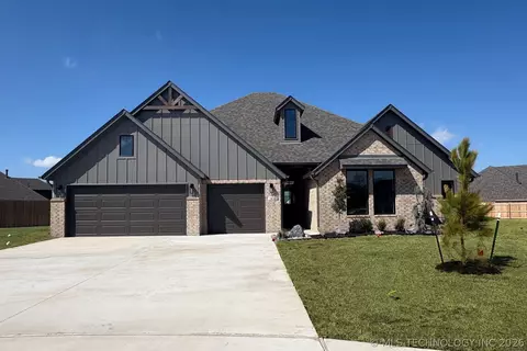 1416 N 71st St, Broken Arrow, OK 74014