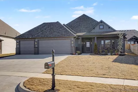 1505 N 71st St, Broken Arrow, OK 74014
