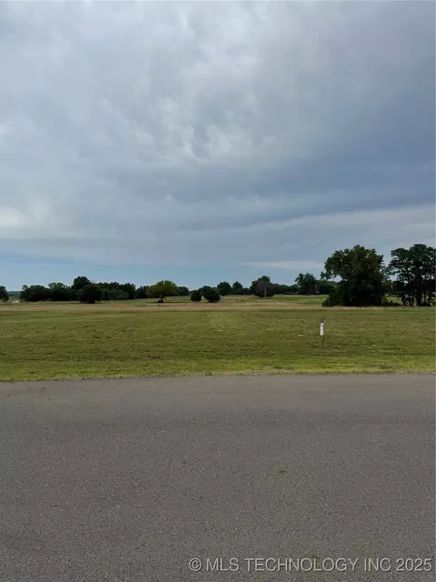 1586 Joelle Ln, Fort Gibson, OK 74434