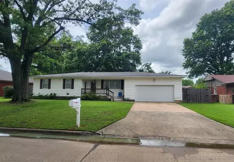 219 N Anthony St, Muskogee, OK 74403