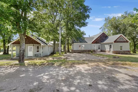 5055 E 425 Rd, Adair, OK 74330