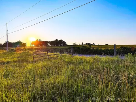 6 E 260 Rd, Vinita, OK 74426