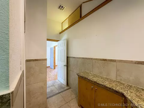 1109 E Corona St, Ada, OK 74820 photo 32