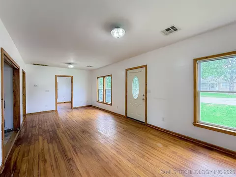 1109 E Corona St, Ada, OK 74820 photo 6