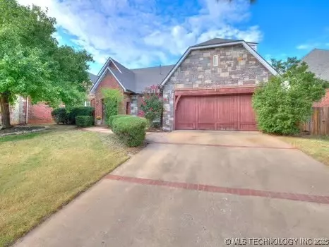 8711 E 101st East Pl, Bixby, OK 74133 photo 1