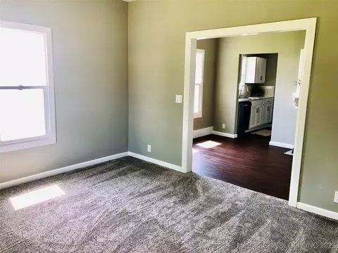409 E Walnut St, Cushing, OK 74023 photo 13