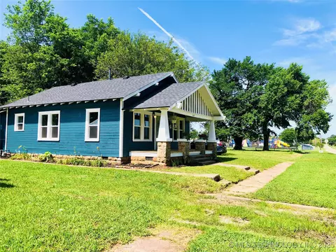 409 E Walnut St, Cushing, OK 74023 photo 6