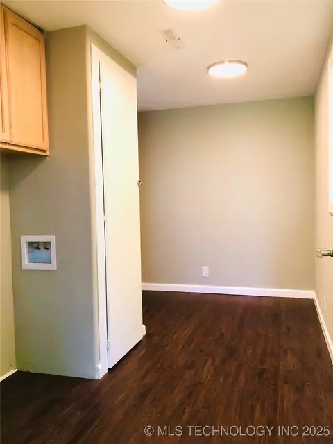 409 E Walnut St, Cushing, OK 74023 photo 23