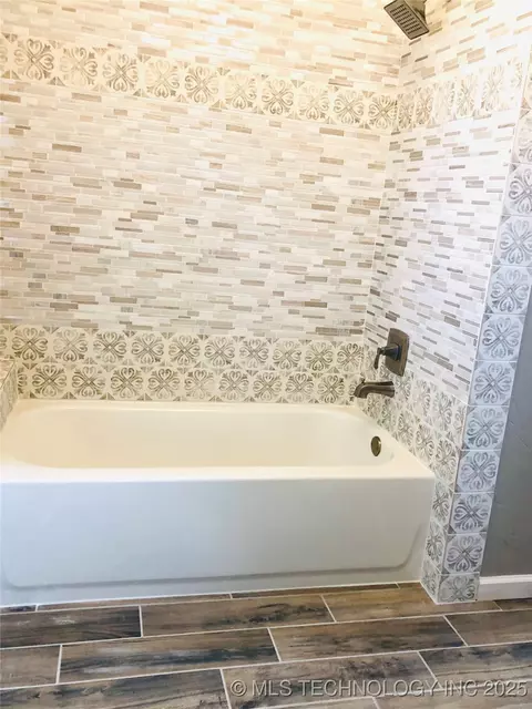 409 E Walnut St, Cushing, OK 74023 photo 30