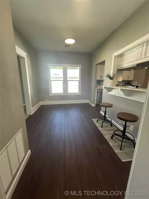409 E Walnut St, Cushing, OK 74023 photo 16