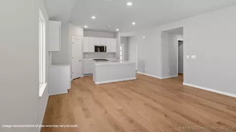 8528 El Paso St, Broken Arrow, OK 74014 photo 7