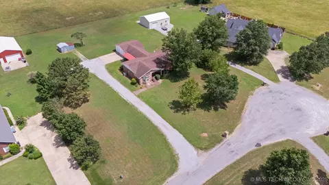 315 Prairie Dr, Pryor, OK 74361