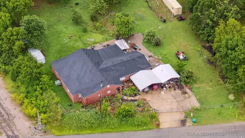 10 Sahoma Lake Rd, Sapulpa, OK 74066
