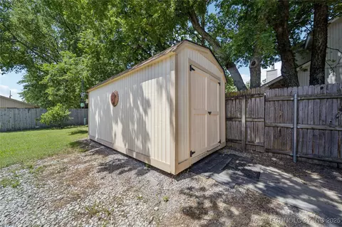 8736 E 59th St, Tulsa, OK 74145 photo 34