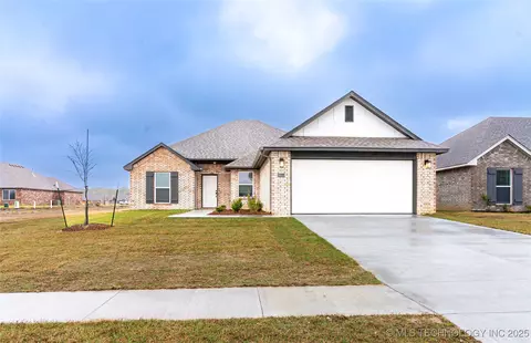 28013 E 109th St S, Coweta, OK 74429