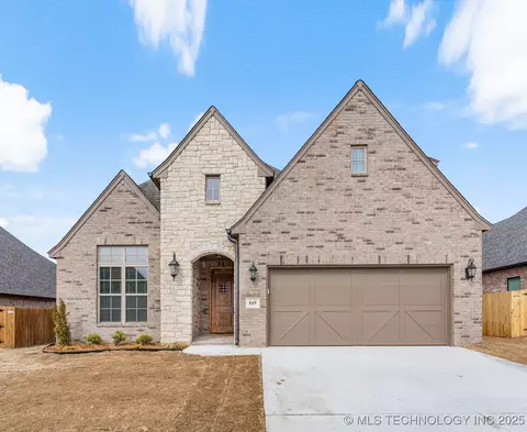 849 E 148th Pl S, Glenpool, OK 74033