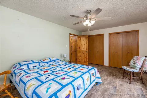 Bedroom - 653 Max St, Mead, OK 73449 photo 3 of 15